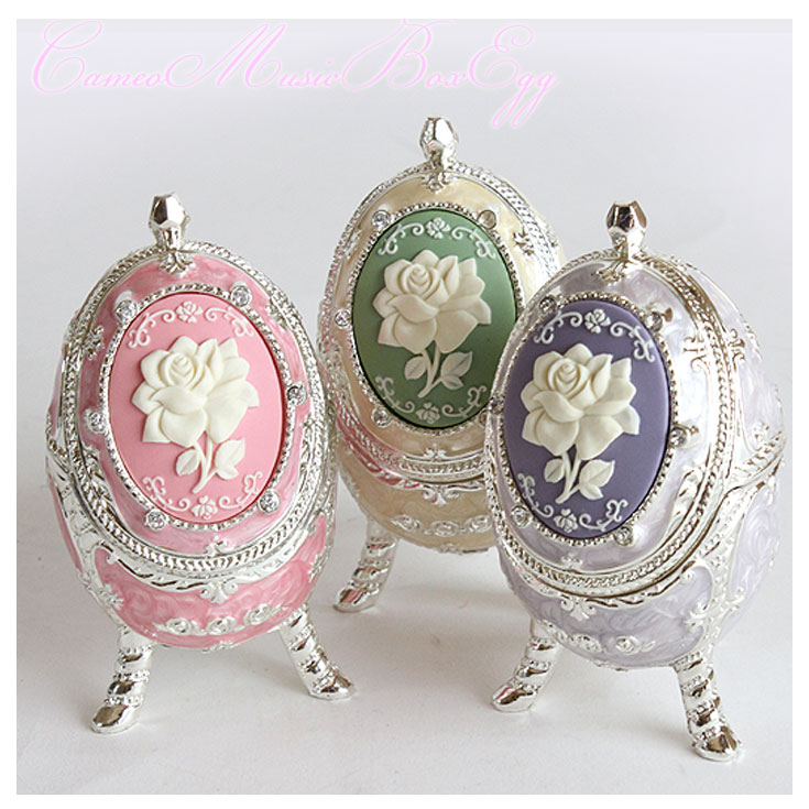 卵の殻オルゴール エッグメリーゴーランドオルゴール】 ずっしり重厚感のある