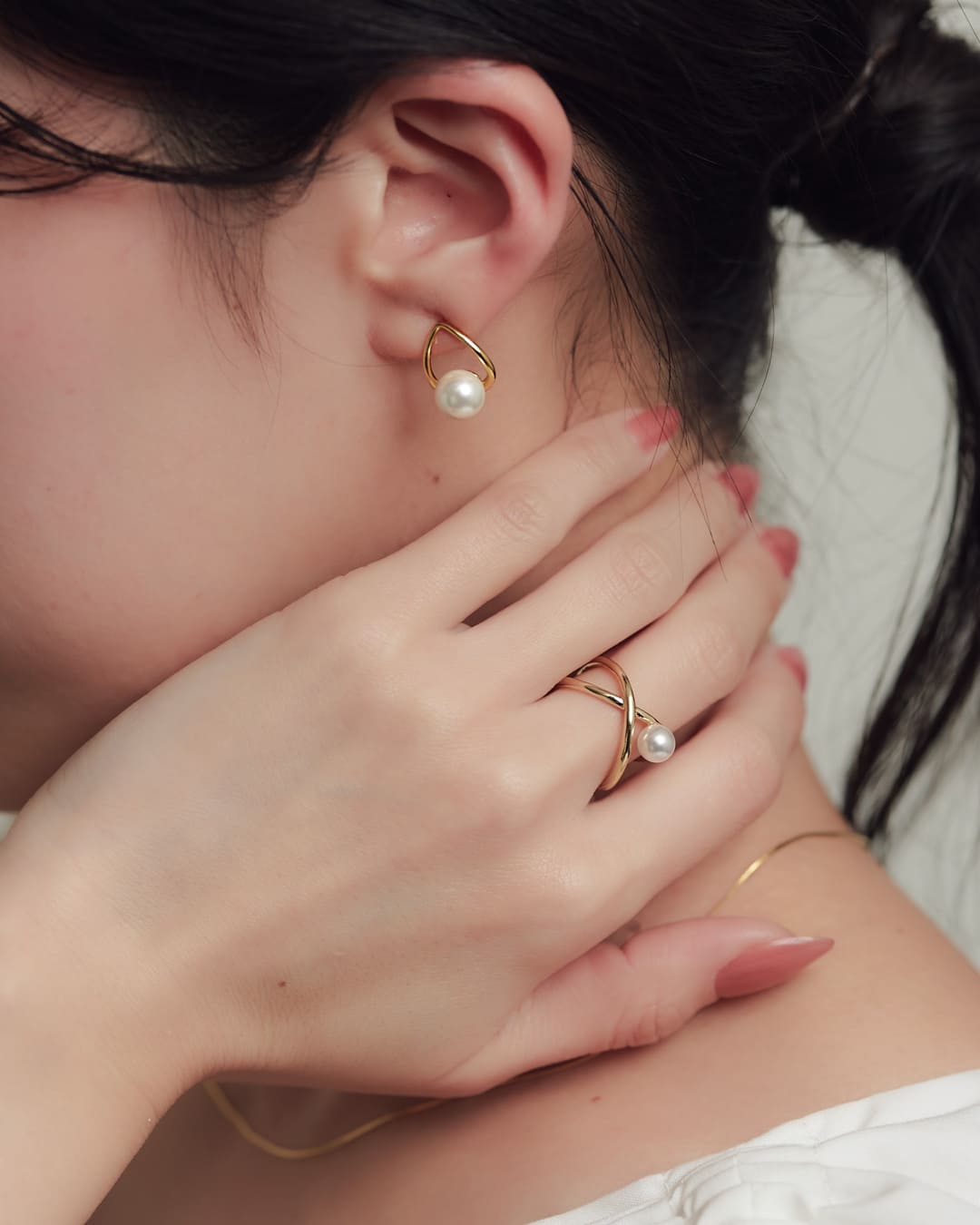 ピアス 淡水パール 淡水パールピアス 一粒 ドロップピアス ドロップ 雫 しずく しずく型 8mm Silver925 シルバー925 金メッキ 金属アレルギー対応 金アレ対応 大人 上品 普段使い オケージョン セレモニー 4,972円