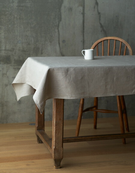 B北欧ヴィンテージ丁寧なニードルワークが施されたリネンのテーブルクロス（グレー） B北欧ヴィンテージ丁寧なニードルワークが施されたリネンの