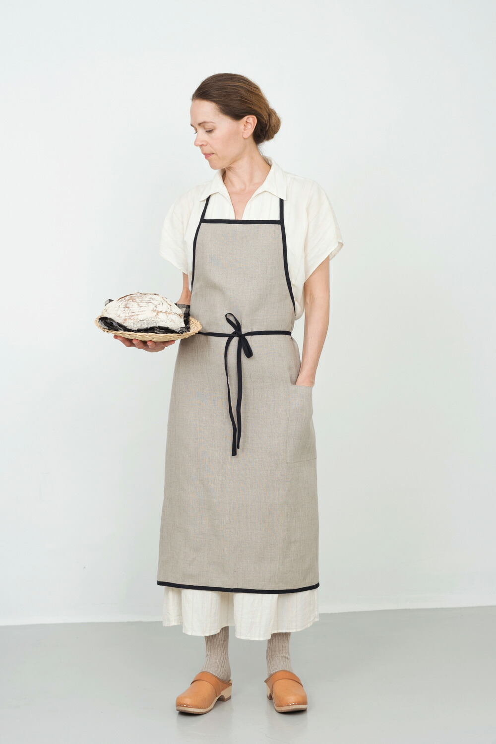 fog linen work LKA117-N リネン パイピングエプロン *自然的*