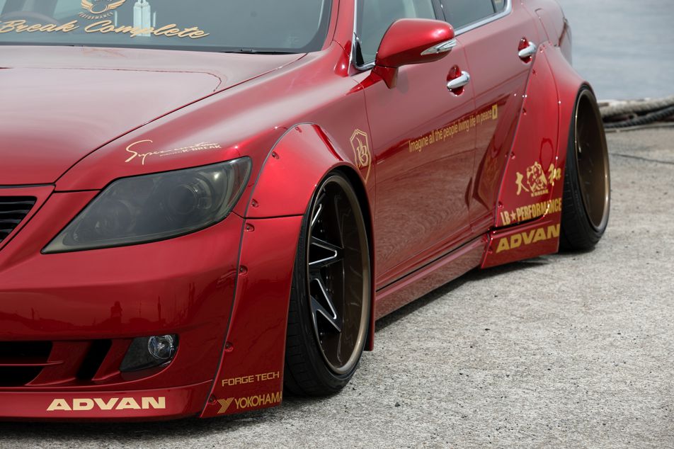 LS460　前期　オーバーフェンダー　JDMCOMPLETE K-BREAK/ケイブレイク｜クロノコーポレーション店 225,803円
