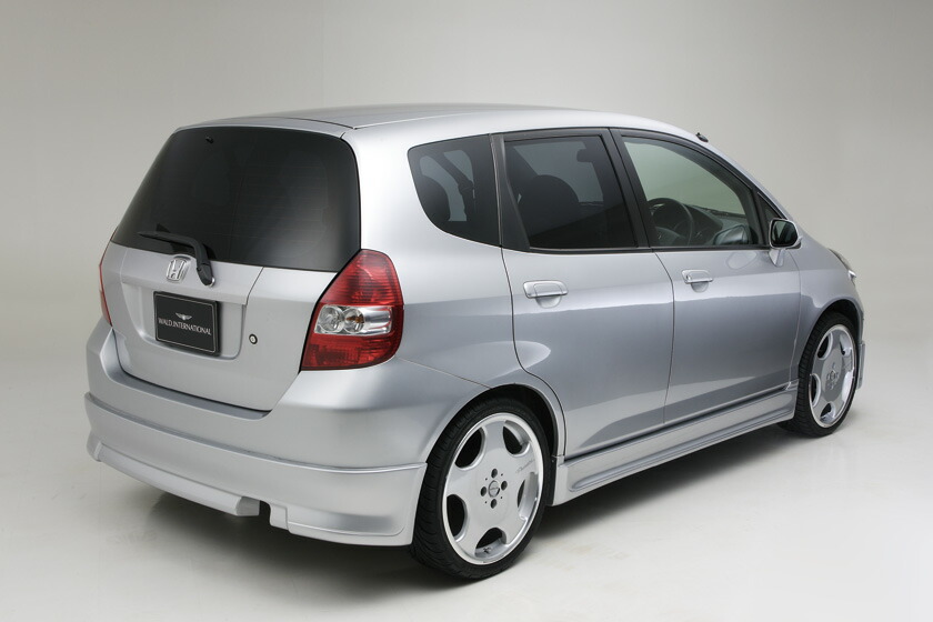Хонда gd1. Honda Fit gd1. Обвес Хонда фит gd1. Спойлер на Honda Fit gd1. Honda Fit GD обвес.
