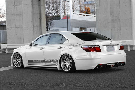 LS460 前期 リアバンパー(LEDリアサイドリフレクター付) ゼロカスタム K-BREAK/ケイブレイク｜クロノコーポレーション店