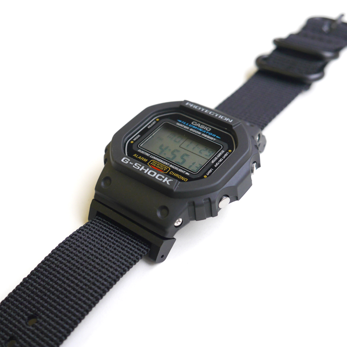 楽天市場 時計 腕時計 G Shock Dw 5600e メタルアダプター バリスティックnatoベルト付 純正ベルト 缶ケース Gショック 5600 ジーショック 時計ベルトの専門店クロノワールド