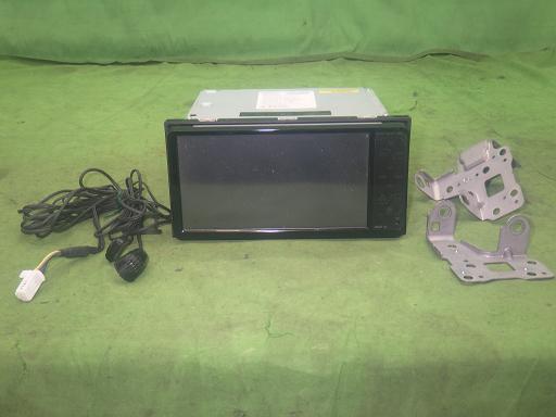 【中古】トヨタ 純正 ナビ NHZT-W58G 地図08年 9,636円