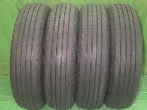 【中古】デコトラ トラックタイヤ BS R202 4本 175/75R15