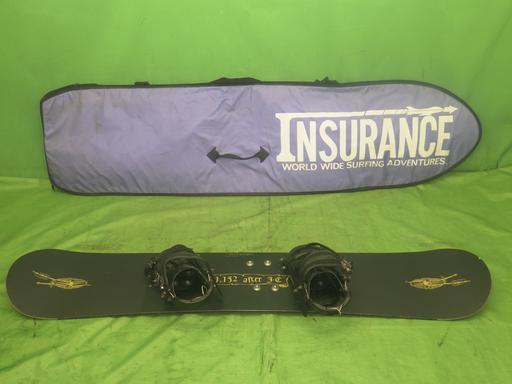 新品、未使用品　kissmark スノーボード & FLUX 2421 kissmark キスマーク CITYCORAL ＆ UNLIMIT BK 板＋ビンディングセット