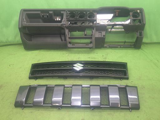 【中古】ジムニー 純正 グリル ダッシュパネル セット