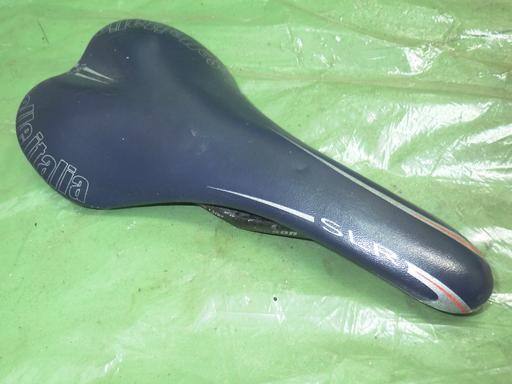 【中古】セライタリア SLR サドル 135g