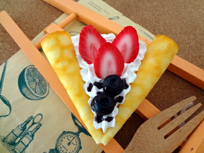 食品サンプル　フードサンプル　バナナとアイスのクレープ クレープバナナチョコクリーム 食品サンプル : Fake Food Japan - 通販