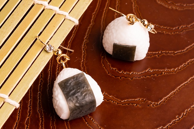 楽天市場】ピアス アクセサリー 餃子 食品サンプル グッズ