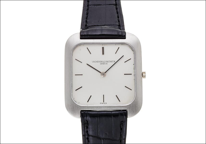 江诗丹顿方形的白色黄金手缠绕银拨号 1960