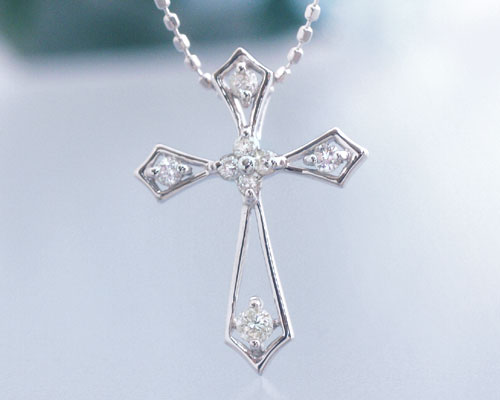 4月誕生石ネックレス ダイヤモンド 0.12ct ネックレス ペンダント「プリンセス・クロス」【K10ホワイトゴールド(K10WG)】国産 日本製/製造オーダー品 約30日間納期|誕生石ネックレスのCiao!
