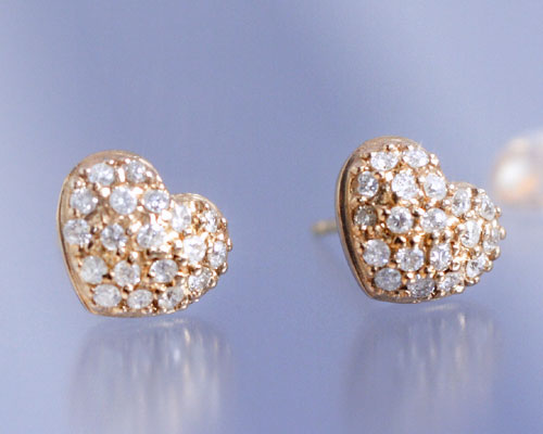 4月誕生石 ダイヤモンド0.3ct パヴェ ハート スタッド ピアス【K18ピンクゴールド(K18PG)】【送料無料】国産 日本製/製造オーダー品 約30日間納期|誕生石ネックレスのCiao!