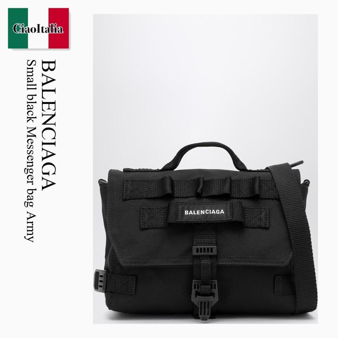 BALENCIAGA 'Messenger' crossbody bagメンズ ショルダーバッグ Balenciaga Men's Explorer Crossbody Messenger Bag In Denim