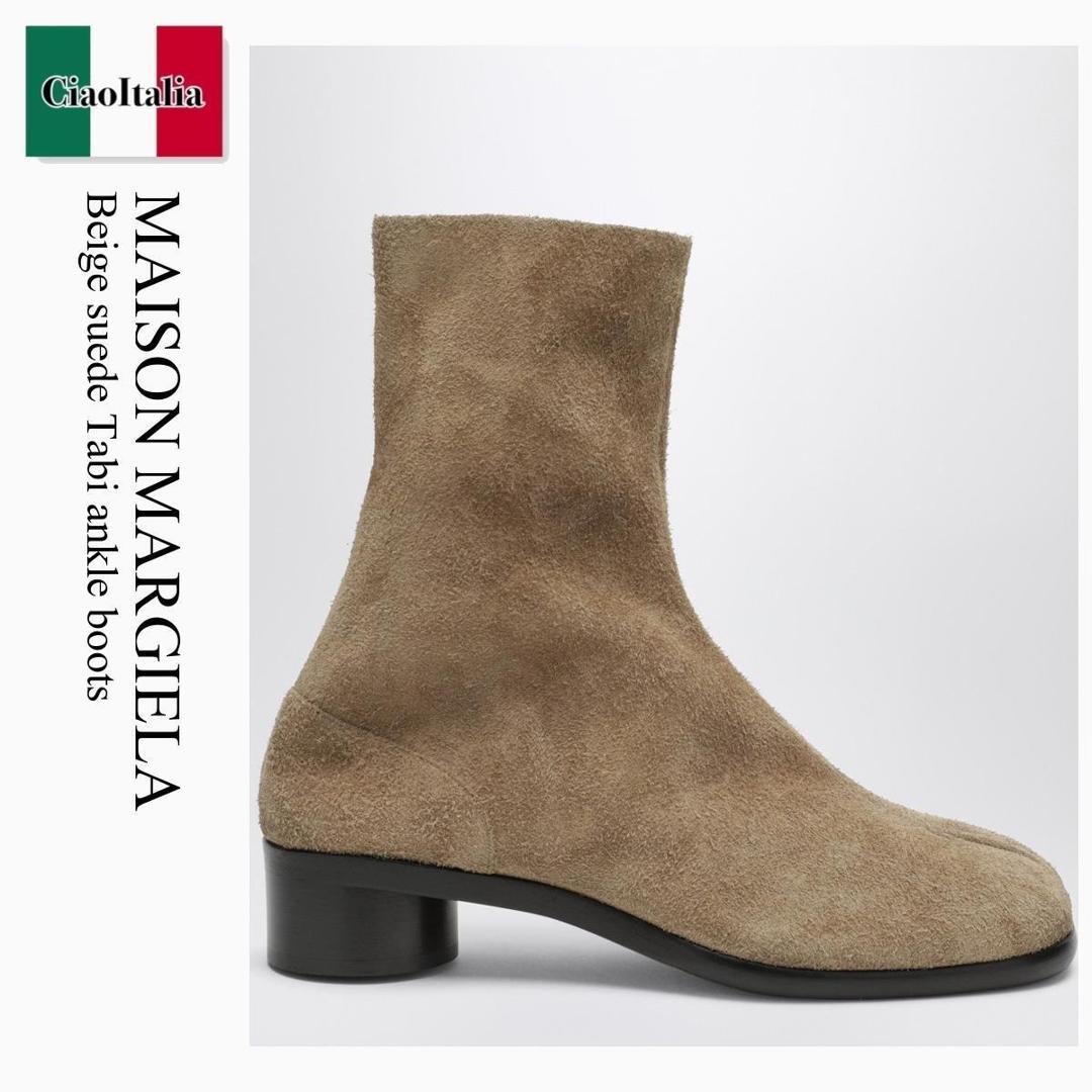 【物量制限事項・店卸し資産極限点・早め者制覇！】 棲み家 マルジェラ / Maison Margiela Beige Suede Tabi Ankle Boots / S57WU0153P8270 / S57WU0153P8270 T2077 / S57WU0153P8270T2077 / ブーツ