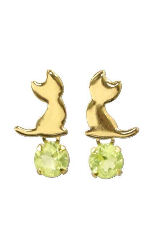 [四葉のクローバー] 18金 ペリドット 猫 ピアス 揺れるピアス 18k K18 ゴールド 8月 誕生石 猫 ねこ 猫 レディース 成人女性 キュート：Ma695