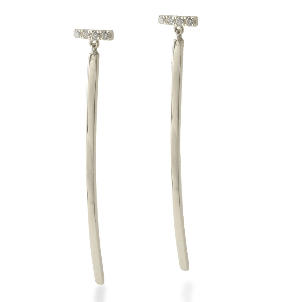 ★LUCE&ME★18k ptit ダイヤ ロングピアス 楽天市場】k18 ピアス 18k ダイヤモンド ダイヤ ロングピアス