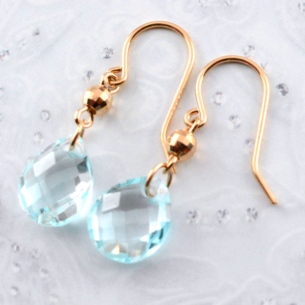 18金 ピアス ブルートパーズ フックピアス K18 18K ピンクゴールド 11月 誕生石 ペアシェイプ ティアドロップ しずく カットボール ゴールド 華奢 シンプル 輝き 艶めき｜シエロブルー