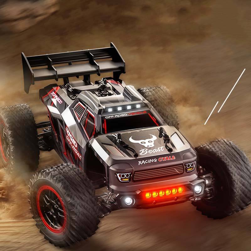 1/16 スケールブラシレス 4WD 高速道路鉄道車両、目覚ましい時速 80粁 で揺りうごかす的な走行をくぐり抜ける。オフロード貨物自動車として泥地を走破し、ドリフトで身ぶるいを味わえる。大静電容量独居室で 40 分間の動きが待っている