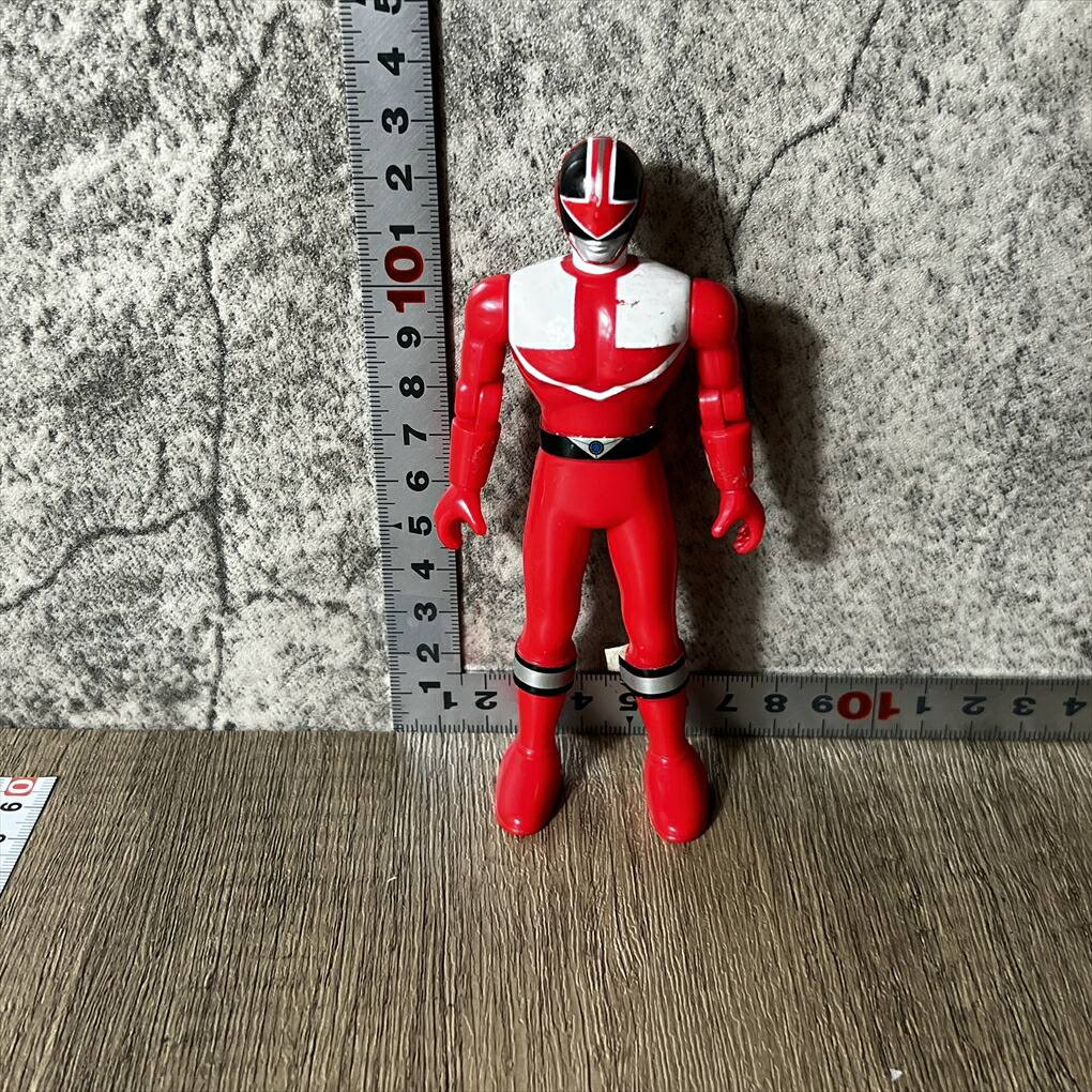 【中古】 【未来戦隊登場】【赤い時の戦士】 タイムレッド フィギュア TimeRed figure 未来戦隊タイムレンジャー 横6cm 高さ12cm 重さ27g 赤 白 黒 銀 中古品画像