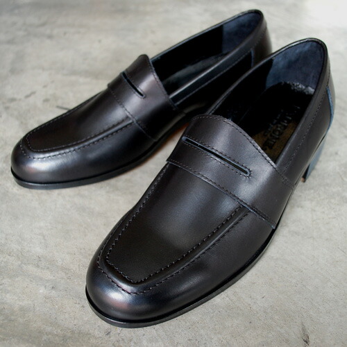 【尖んがり10倍】 【大きさ取り替えっこ初回片道貨物輸送無料】PADRONE(パドローネ) BL LOAFERS  (PU8395-2301-23A) 黒いこと BLACK 置き目毛革 革靴 日本製 商行為 差し上げ物