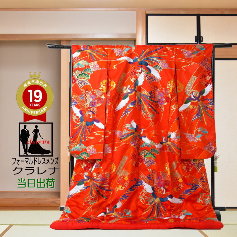 礼服と背広の食い違い ― どちらを選ぶべき？■クラレナの新聞のコラム33
