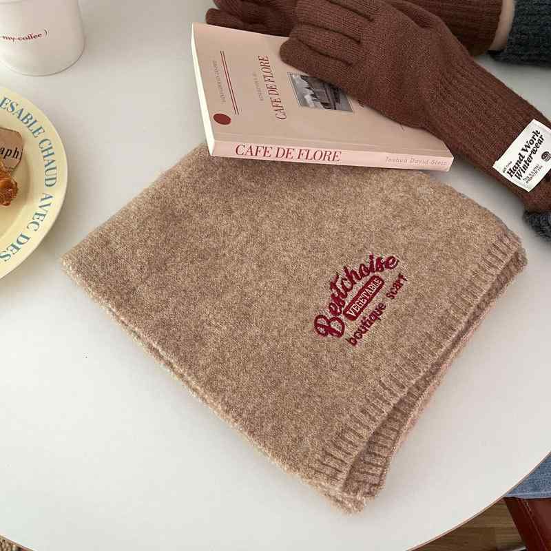 マフラー レディース 秋冬 スクール風 刺繍 高見え ウール混紡 ニット 保温 ストール メンズ 韓国風 学生 米白 グレー カーキ コーヒー色 ピンク 墨緑 ブラック 赤 25cm×160cm