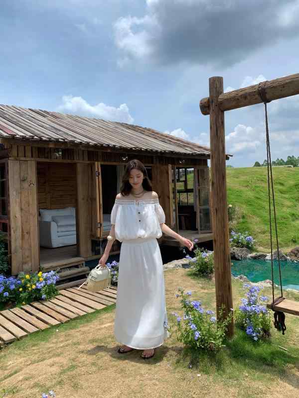 スカート レディース Aライン ロングスカート チュールスカート 春夏 ポリエステル 清涼 裏地付き ウエストゴム 体型カバー ゆったり 普段使い お出かけ 白 黒2