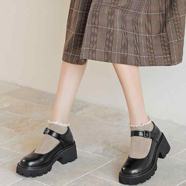 靴 レディース メリージェーンシューズ 厚底 ラウンドトゥ 置き目毛革 パンプス 亭主もち用 心地よい 通い 通学 白 黒 赤銅色 春夏 秋冬2