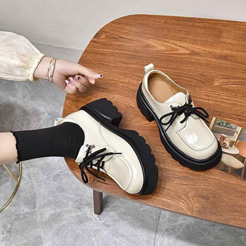 靴 レディース 厚底 ローファー シューズ 本革 風 パンプス ラウンドトゥ チャンキーヒール レースアップ 白 黒 春