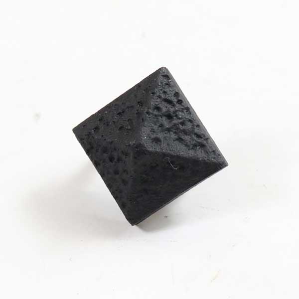 楽天市場 Diy 飾り釘 釘 くぎ 金物 真鍮 ブラック スクエア 1 8cm ネコポス メール便 ツリーハウス ガーデン雑貨 Diy