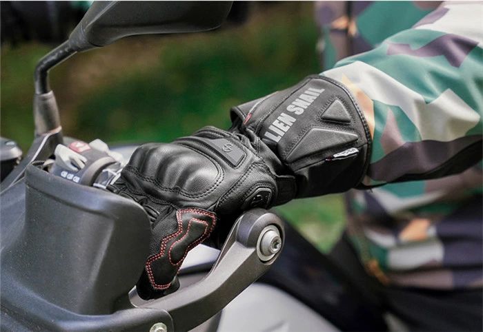 【クーポンで10％オフ】バイクグローブ オートバイグローブ 手袋 羊革 レザー 革 本革 ロング 通気 防風 自転車 バイク スマホタッチ 手ぶくろ スマホ対応 プロテクター 滑り止め 軽量 ツーリング 春 夏 秋 メンズ 男性 登山 散歩 釣り オフロード 怪我防止