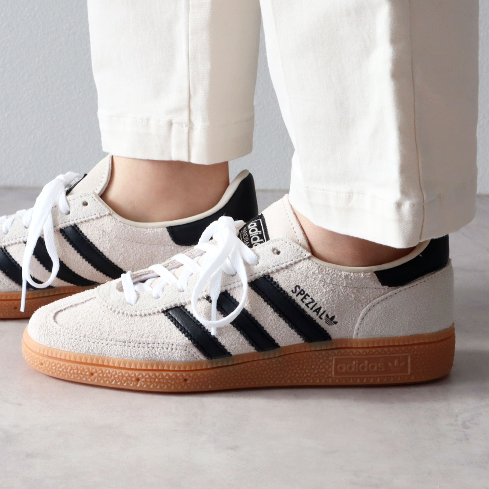 22.5cm-28.0cm ハンドボールスペツィアル Handball Spezial アルミナ×コアブラック アディダス レザー スニーカー 国内正規品 レディース ユニセックス adidas