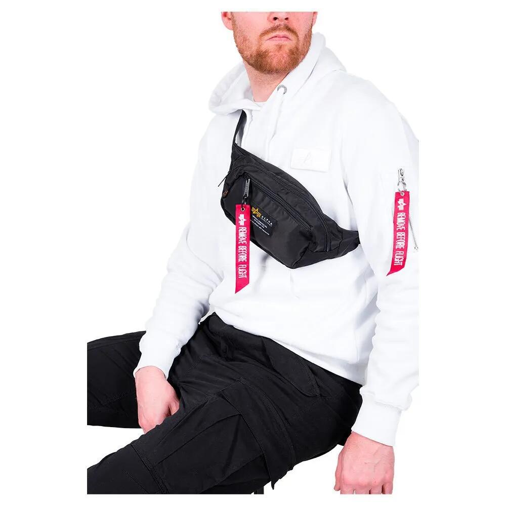 アルファ インダストリーズ 労働者の一団 酉の方角 御徒面子 （ Black ） | ALPHA INDUSTRIES Crew waist bag [t]