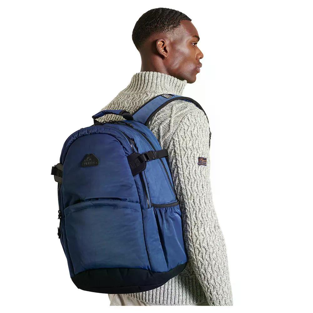 スーパードライ ナイロン タープ うしろ側容器に並べる （ Navy ） | SUPERDRY Nylon Tarp backpack  [t] バッグ-男女兼用バッグ