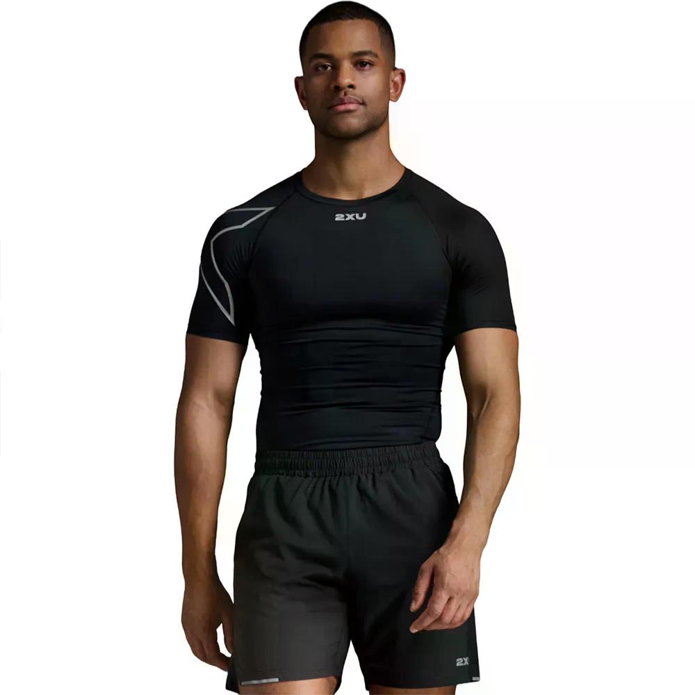 2XU Core Compression 半袖ティーシャツ （ Black/Silver ）  [t]