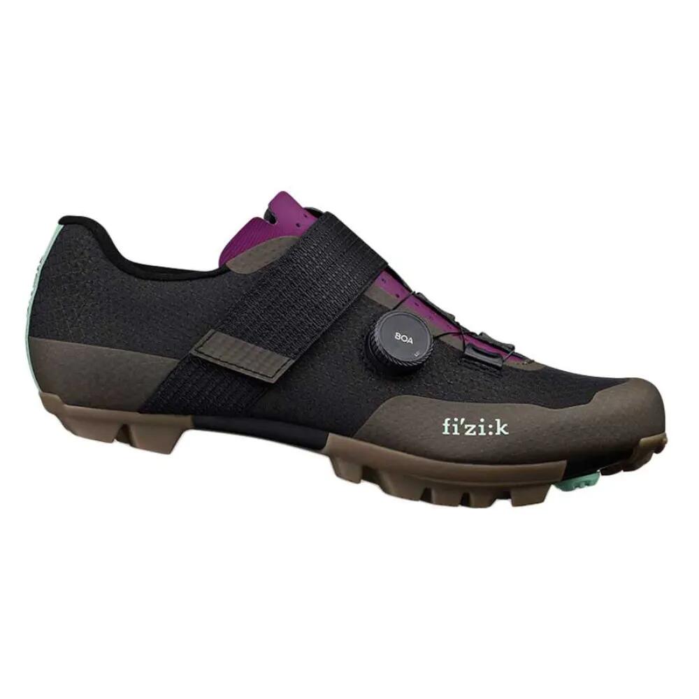 フィジーク ヴェント フェロックス カーボン グラベル シューズ （ Mud/Grape ） | FIZIK Vento Ferox Carbon Gravel Shoes  [t]