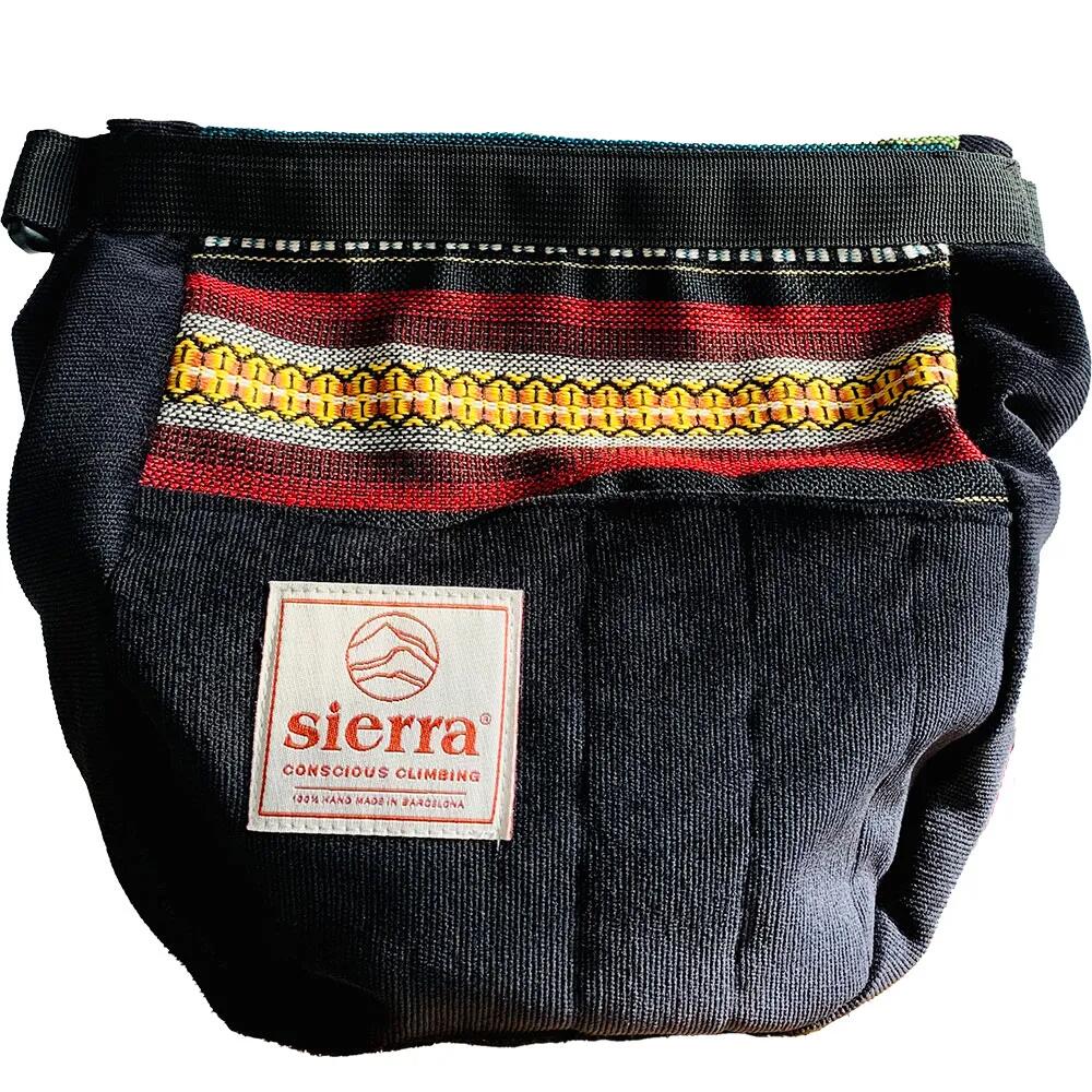 シ内鰓 クライミング 益荒男 井戸釣瓶 車輪止め 御徒面子 （ CicelyGreen ） | SIERRA CLIMBING Solid Bucket Chalk Bag [t]