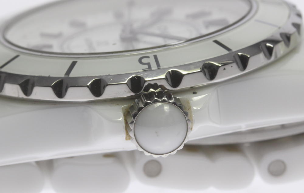第1位獲得！】 u203b訳あり品【CHANEL】シャネル J12 白セラ H0970 38mm 