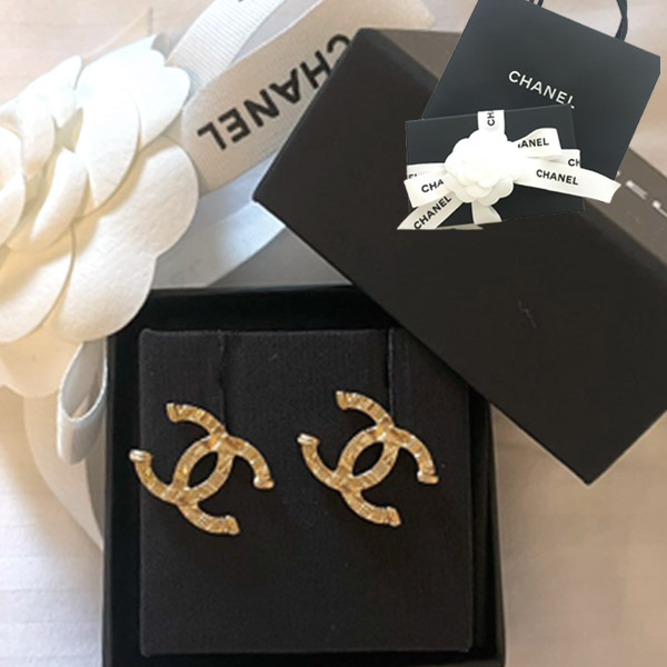 【CHANEL】25A 揺れるクリスタル★シャネル ペンダントピアス 煌びやかなCCマークが耳元で揺れる♪【CHANEL】25S ピアス