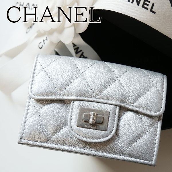ギフトに◎【CHANEL】CCロゴ フラップ ウォレット カーフスキン シャネル(CHANEL) カーフスキン 三つ折り財布 | 通販・人気