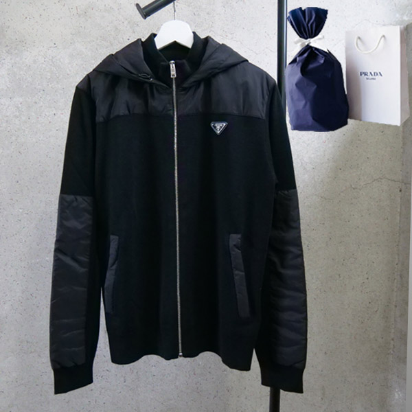 美品　PRADA プラダ　ビッグシルエット　パーカー　ロゴ　ブラック　ブルゾン PRADA】ナイロン ウィンドブレーカー パーカ ジップ ロゴ 黒