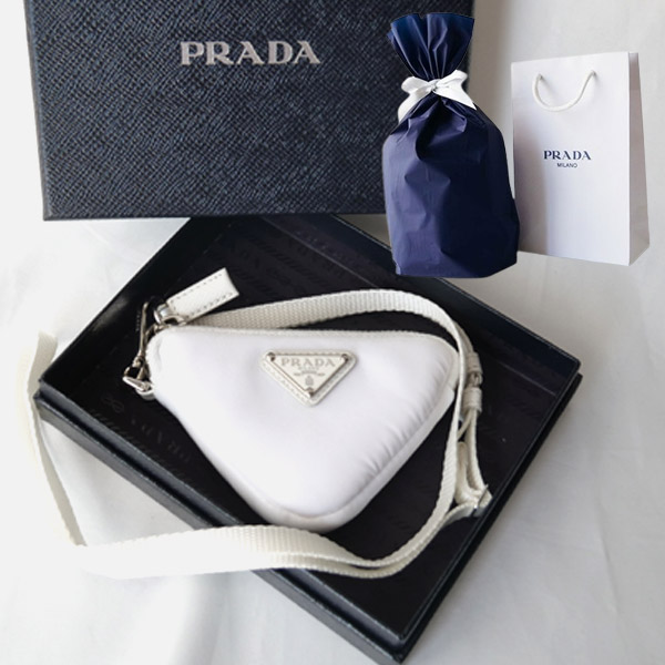 ギフト♪【国内発送★PRADA】VELA ストラップ付きポーチ ギフト♪【国内発送☆PRADA】VELA ストラップ付きポーチ (PRADA