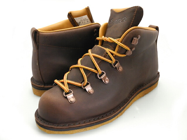 mountain trail danner