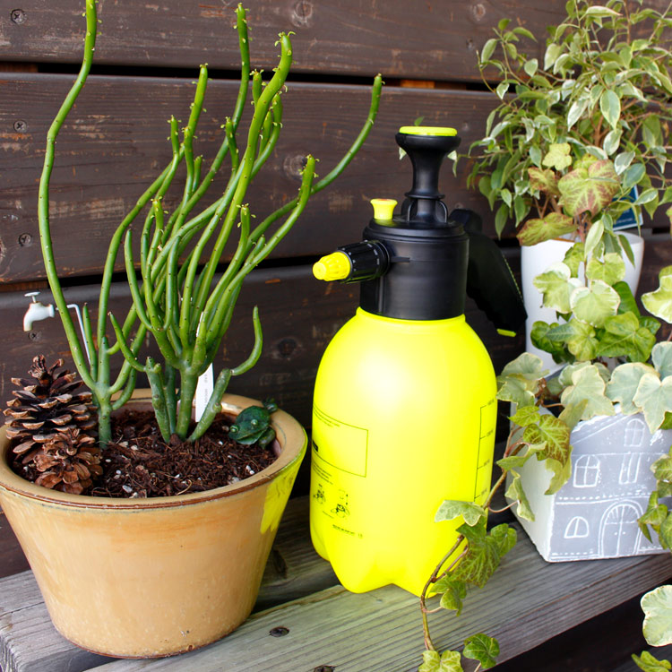 楽天市場 霧吹き アナハイム ジェネラル パーパス スプレイヤー 1 5l ロングノズル付き ガーデニング アメリカン雑貨 アメリカン雑貨ｃｏｌｏｕｒ