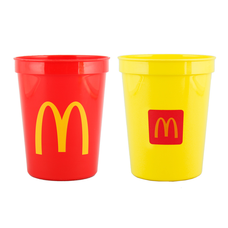 楽天市場 コップ Mcdonald S マクドナルド プラスチックカップ レッド イエロー 2個セット 高さ11 直径9cｍ プラカップ アメリカン雑貨 アメリカン雑貨ｃｏｌｏｕｒ