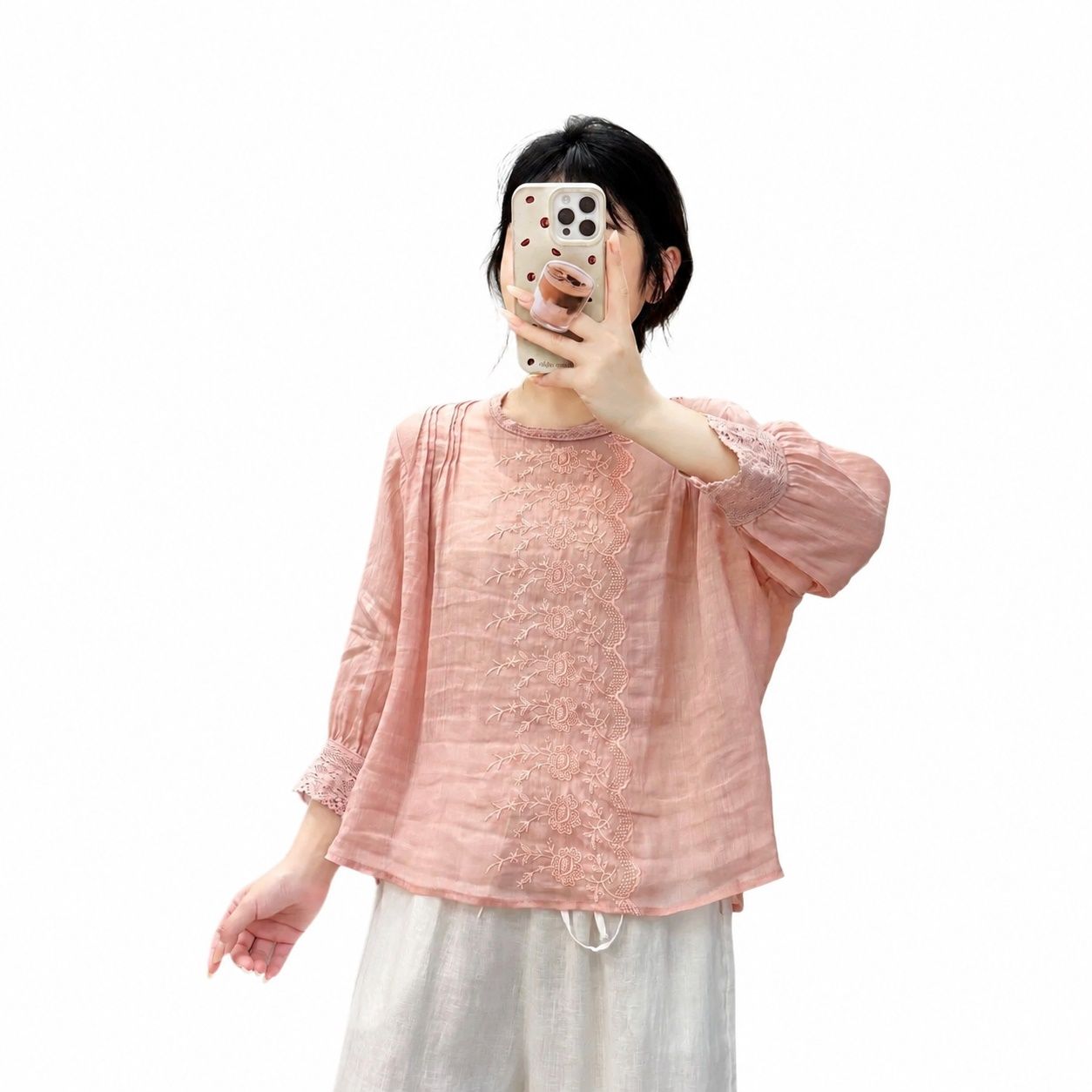 リネン ブラウス レディース 長袖 刺繍 シャツ 綿麻 トップス ゆったり 丸首 レース ボリューム袖 ナチュラル さらさら 体型カバー カジュアル 春 夏｜Clover Rainbow