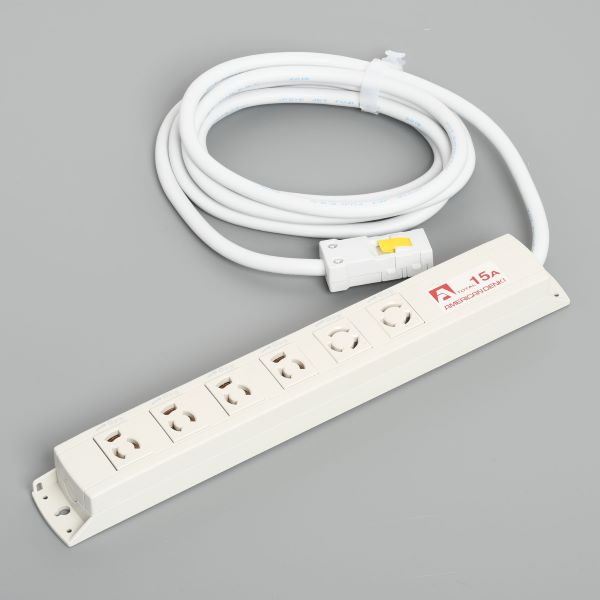 Яアメリカン電機 【KC1246】白色 マルチユースOAタップ コンビ6ヶ口 (抜止形・4ヶ/引掛形・2ヶ) コード3m ハーネスプラグ 125V
