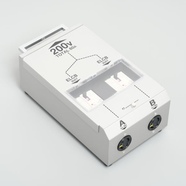 Яアメリカン電機 【HB4323-L15】銀色 移動用分岐ボックス (漏電ブレーカ付) 引掛形 接地形3P 60A 250V (30A出力)|クローバー資材館